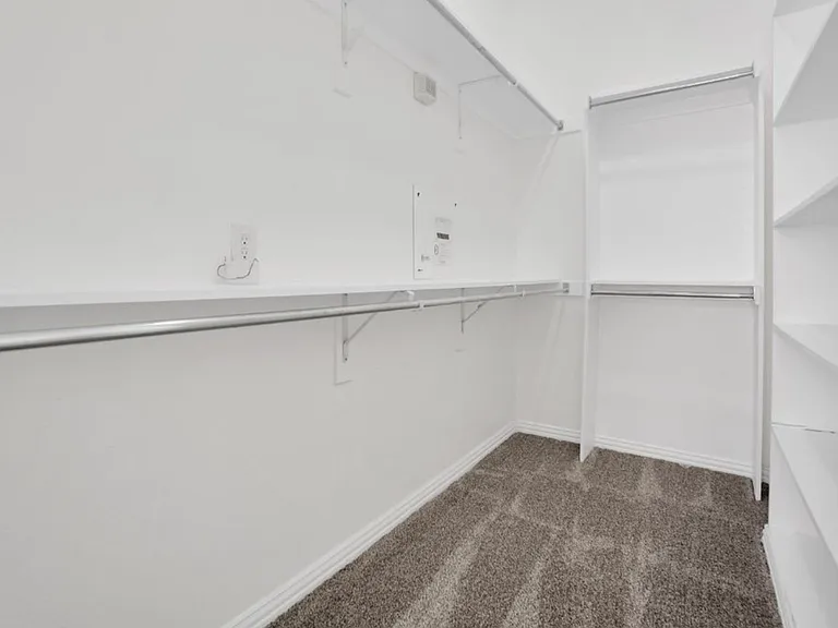 11036 Coralberry Dr — Photo 21