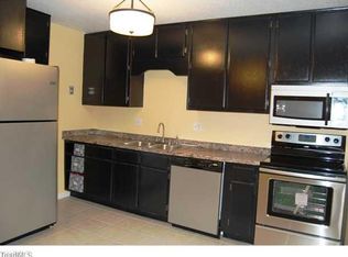 5727 Bramblegate Rd, Greensboro, NC 27409