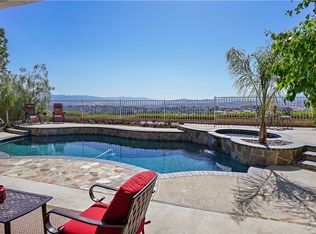 28355 Incline Ln, Saugus, CA 91390