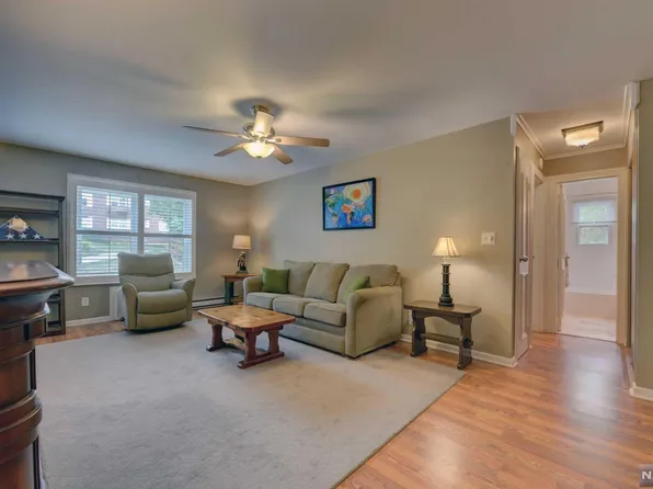 100-F26 Pierson Miller Dr, Pompton Lakes, NJ 07442