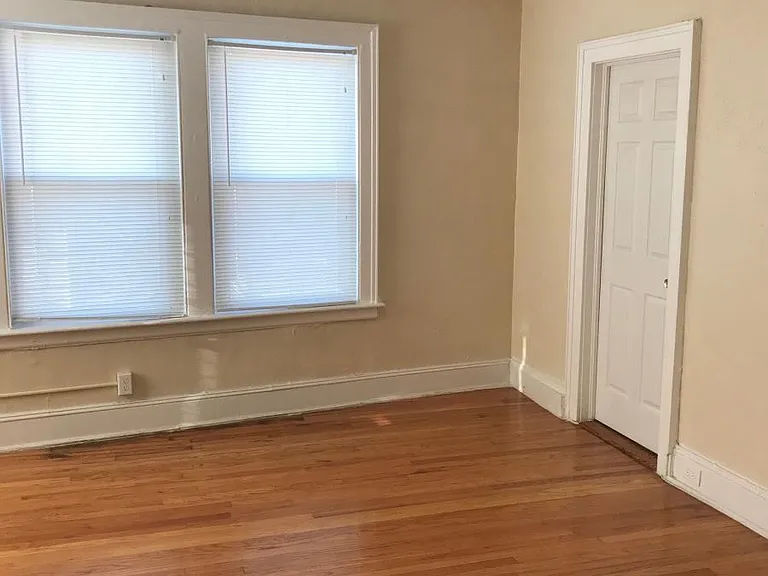 356 S Main St — Photo 3