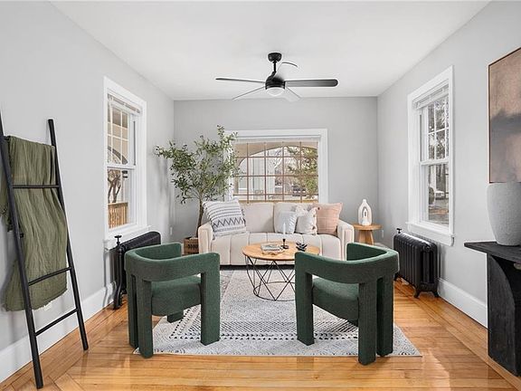 3rd image of 120 Woodward Rd