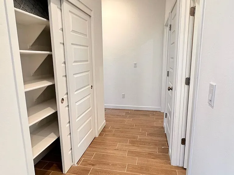9408 Willow Terrace Dr — Photo 11