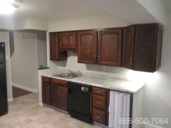 5th image of 339 Dorothy Dr