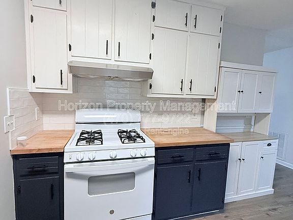 3rd image of 4433 Sardis Dr