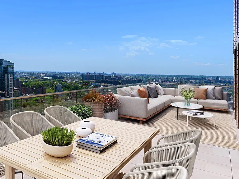 120 Nassau St #32C — Photo 1