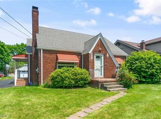 18 Maple Dr, Youngstown, OH