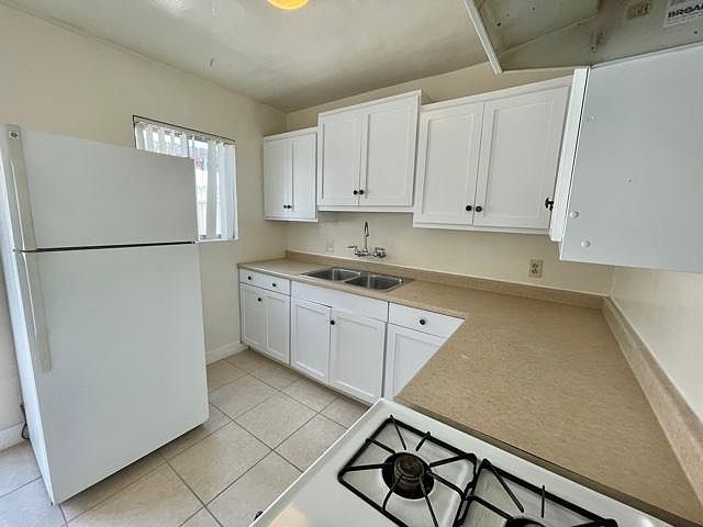 1st image of 4265 Schoolridge Ln