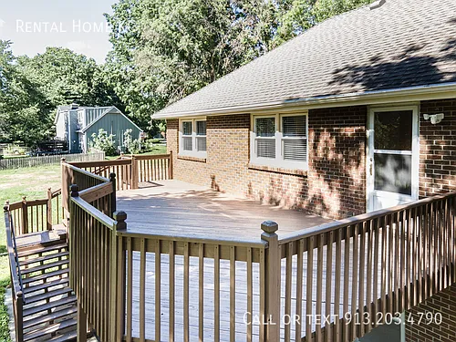 7800 Noland Rd — Photo 33