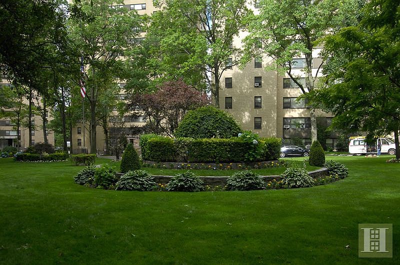 1st image of 8 Fordham Hill Oval APT 4G