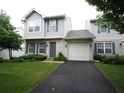 1250 N Split Oak Cir, Round Lake Beach, IL, 60073