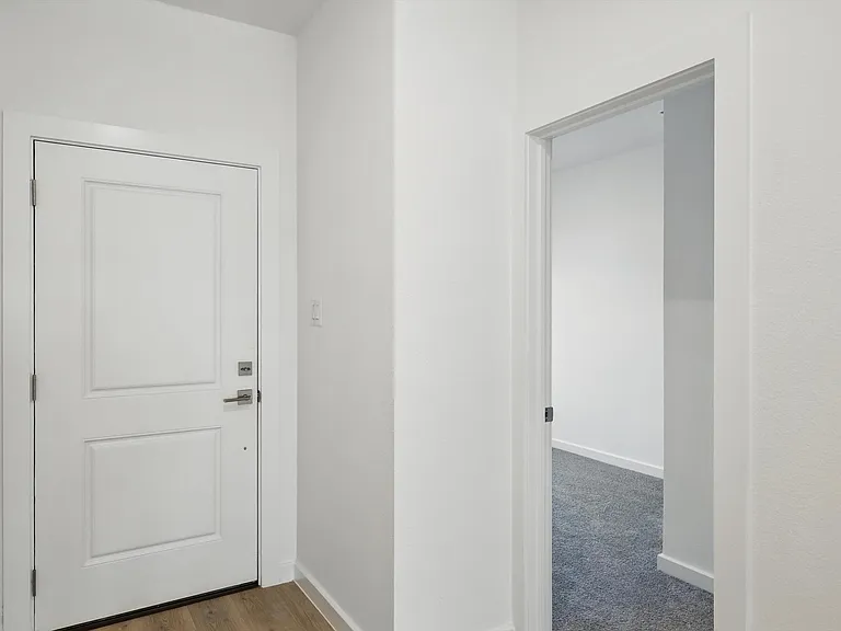 2238 Maple Ridge Dr — Photo 6