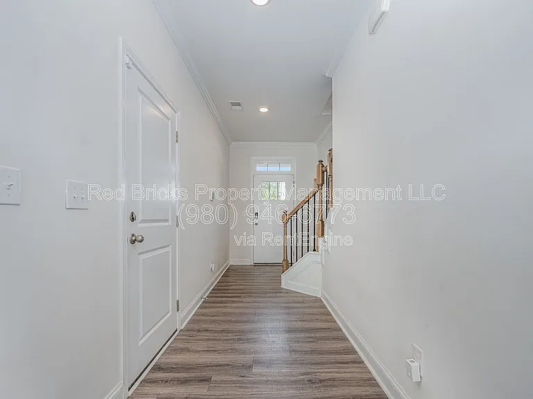 630 Cypress Glen Ln — Photo 6