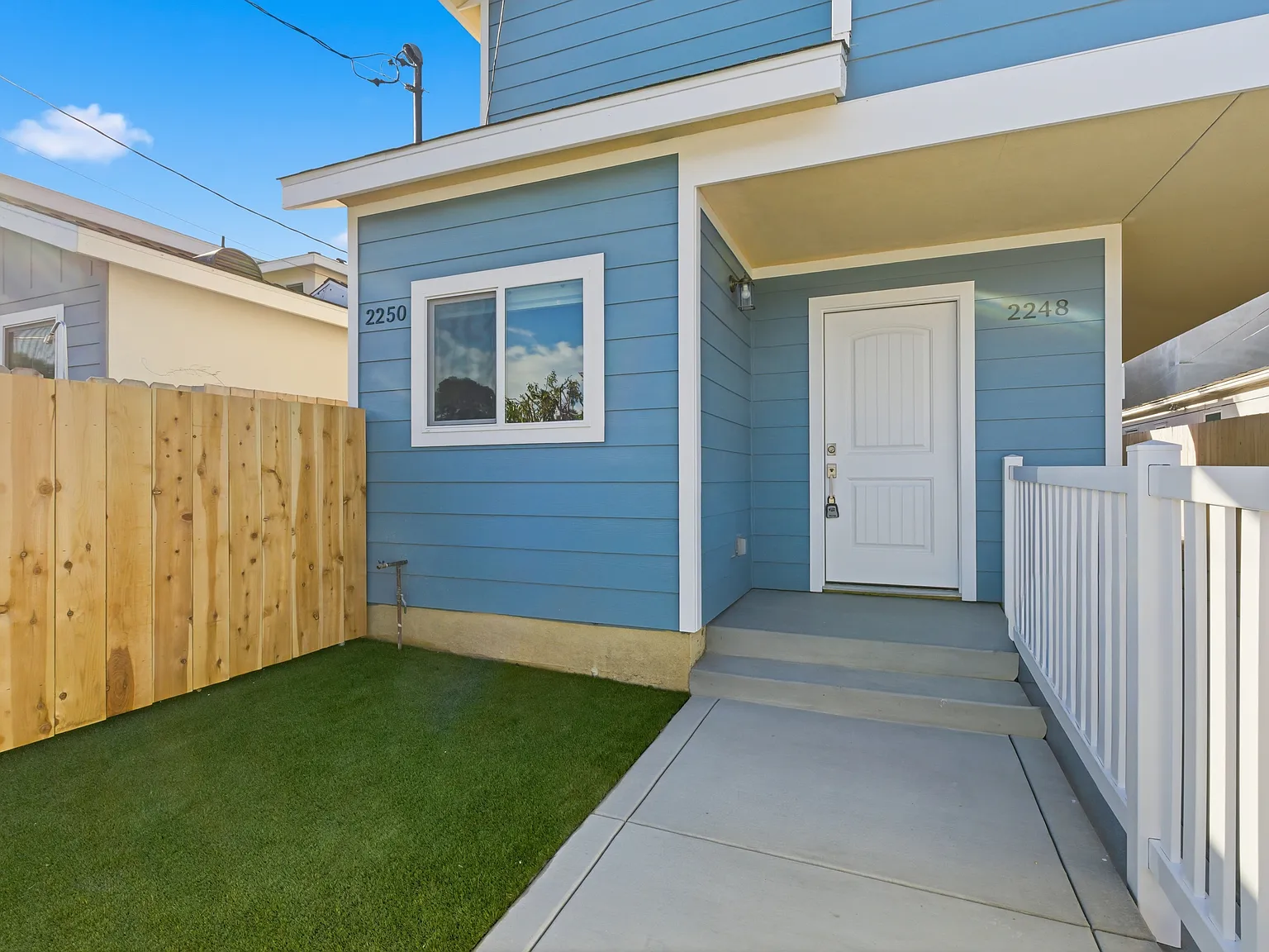 1 bed, 380 sqft, $2,300 — Photo 3