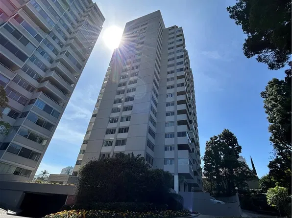 865 Comstock #16A, Los Angeles, CA 90024