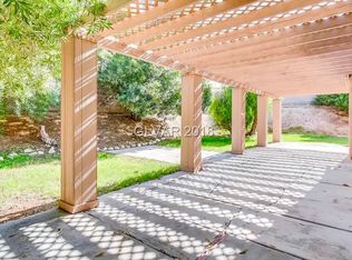 424 Donner Pass Dr, Henderson, NV 89014