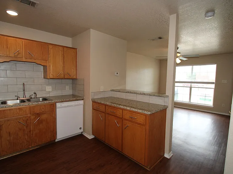 4206B Deek Dr — Photo 9