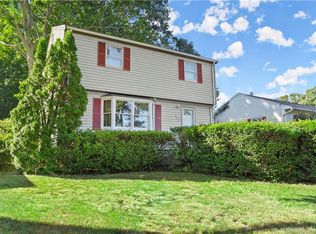 364 Griffin Ave, Bridgeport, CT 06606