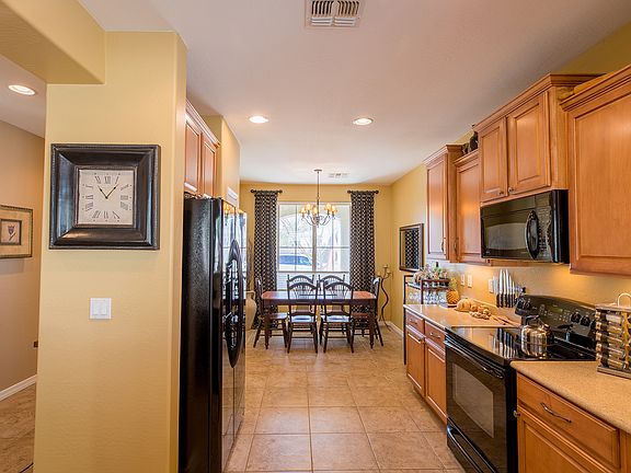 5th image of 266 W Pullen Pl