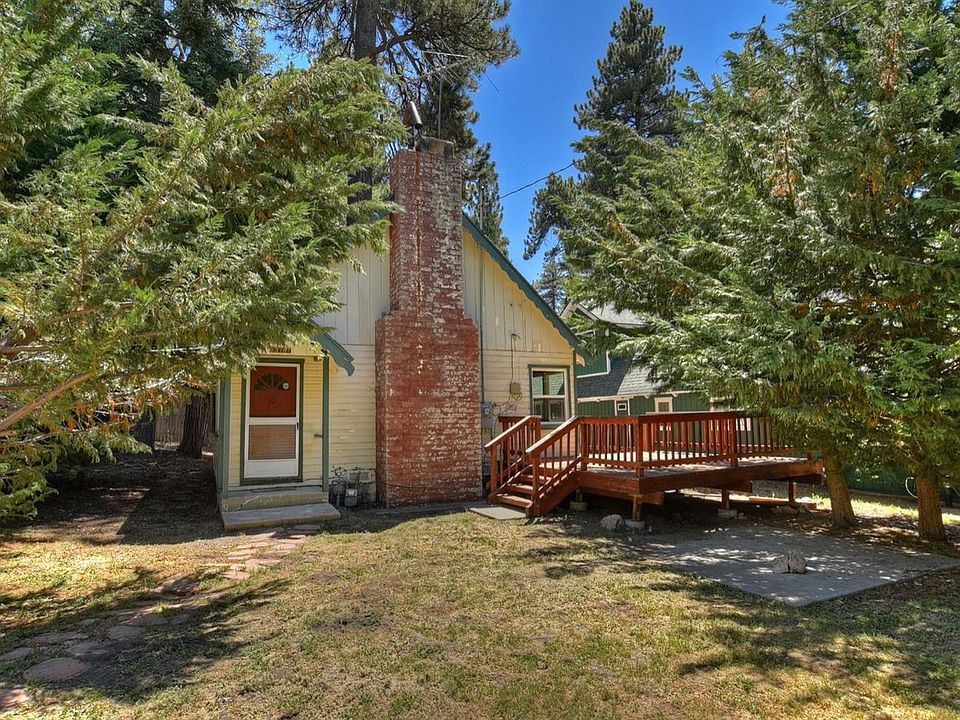 1st image of 33767 Meadow Ln
