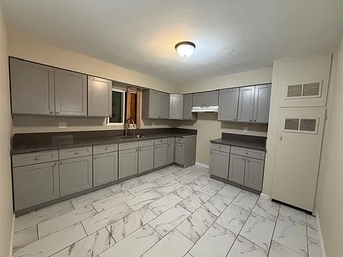 1512 Flower St Photo 1