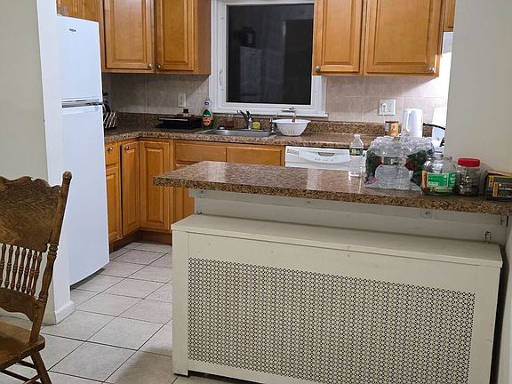 5th image of 458 Park Ave Floor 2