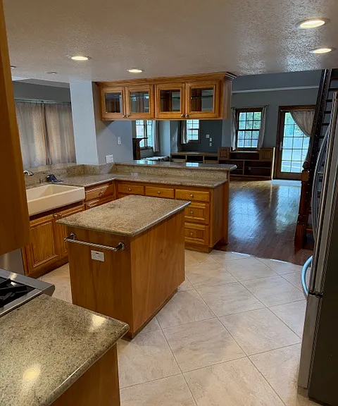302 N Gertruda Ave — Photo 31