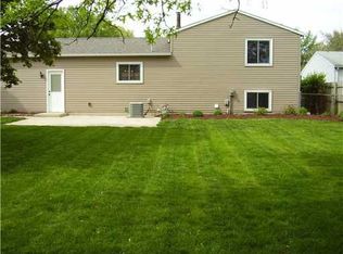 3931 Pleasant Point Ct, Mishawaka, IN 46544