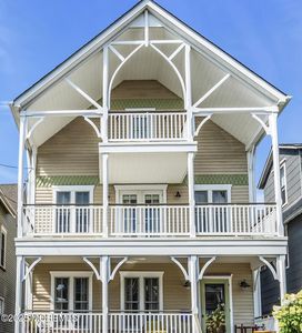 35 Embury Avenue, Ocean Grove, NJ, 07756