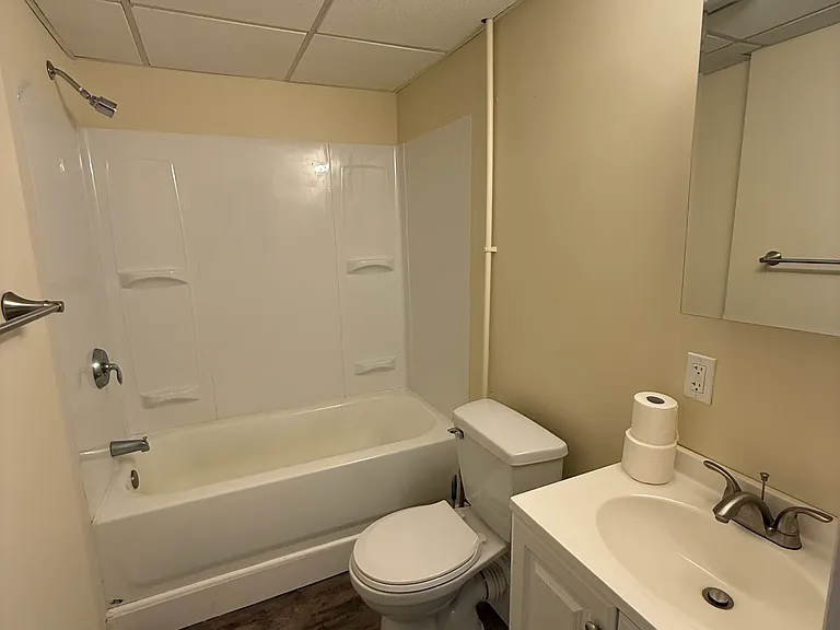 24 Franklin St #20 — Photo 3