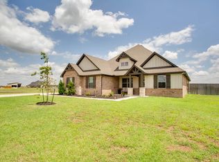 7057 Chestwood Ln, Enid, OK 73703
