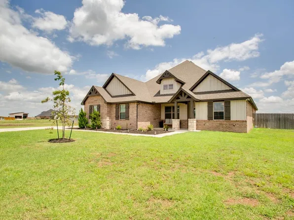 7057 Chestwood Ln, Enid, OK 73703