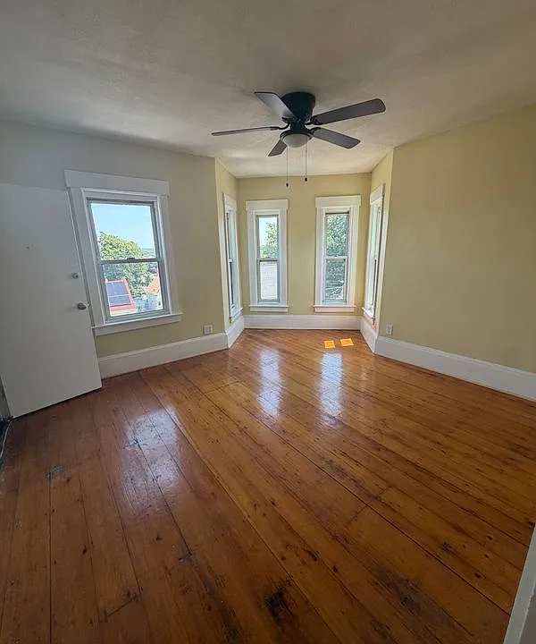 8 Wilson St #3