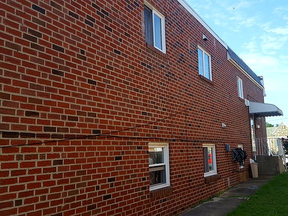 5th image of 2313 Hoffnagle St