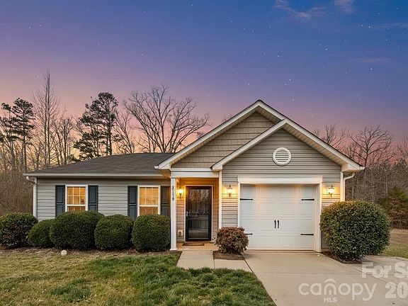 3rd image of 2119 Gunnars Ridge Rd