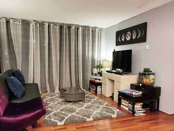 4th image of 1043 12th St APT 1