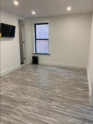 Rented by Heritage Realty LLC | media 20