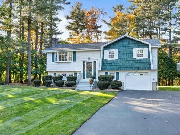20 Janet Ave, Tewksbury, MA 01876
