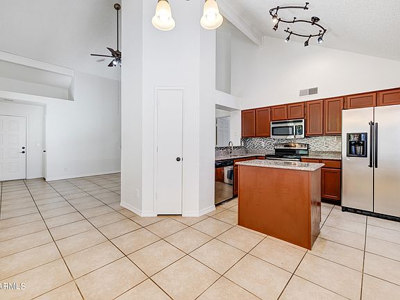 4th image of 2222 W MONONA Drive
