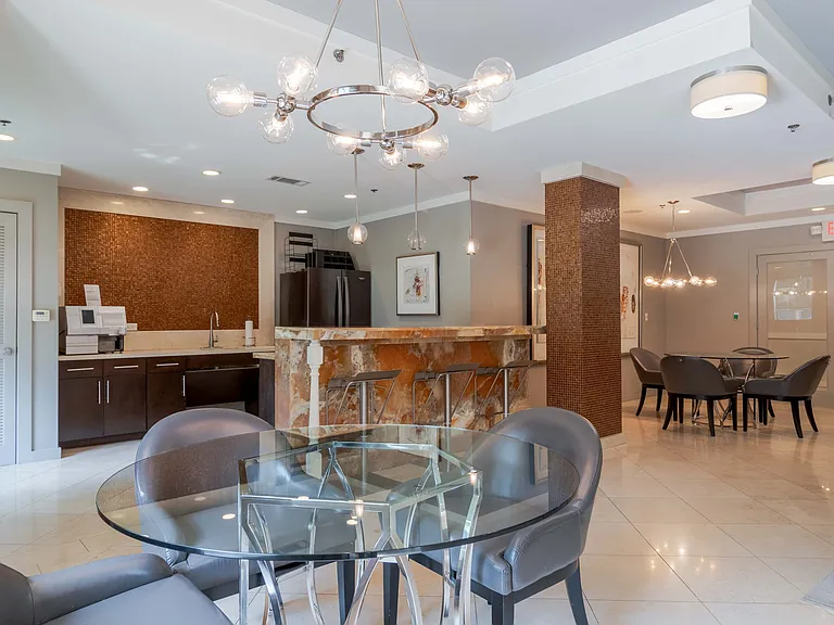 Peachtree Dunwoody Place-13