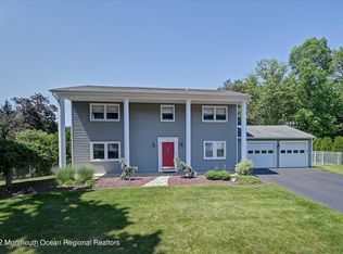 4 Sussex Rd, Morganville, NJ 07751