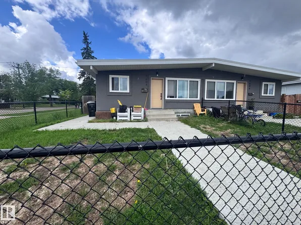 7606 75th St NW #7604, Edmonton, AB T6C 2E9