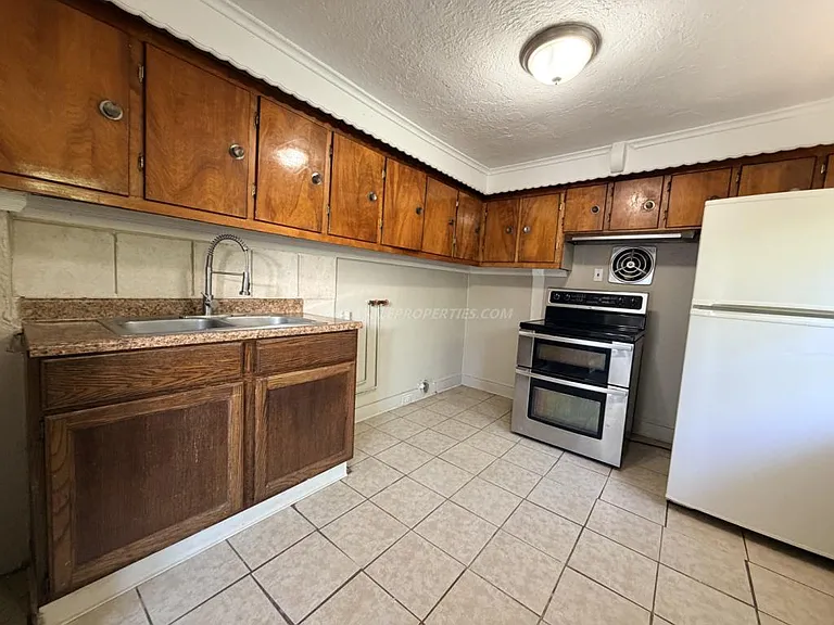 608 12th Ave — Photo 12