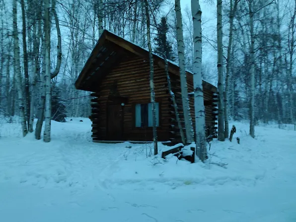 1252 Chena Ridge Rd, North Pole, AK 99709