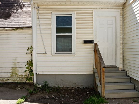 2nd image of 257 Alphonse St