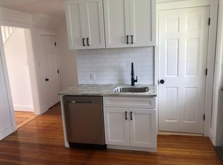 408 Pleasant St #A, Northampton, MA 01060