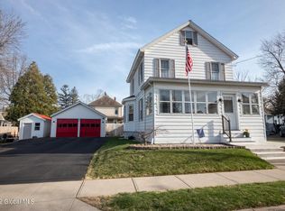 107 4th St, Scotia, NY 12302