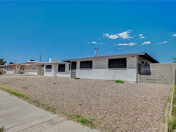 2nd image of 1116 Arrowhead Ave