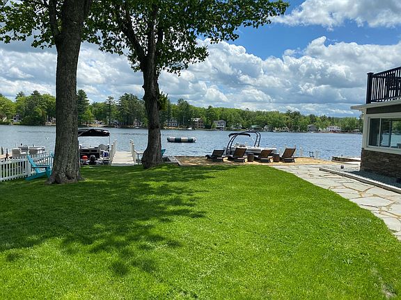 Large waterfront front lawn