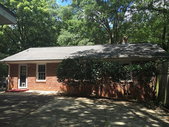 4th image of 228 W Hillcrest Dr
